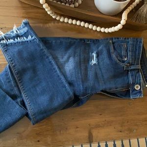 Crop skinny distressed A2nd jeans